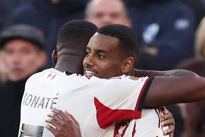 West Ham 0 Liverpool 2: Lift-off for Isak? Are Liverpool better without Salah?