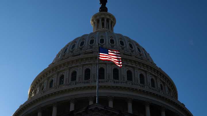 What time is the House vote today on the government shutdown?