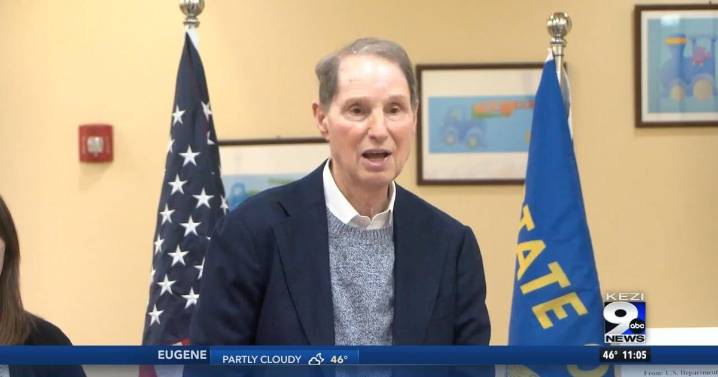 Senator Wyden and Representative Hoyle address Oregonians losing their SNAP benefits