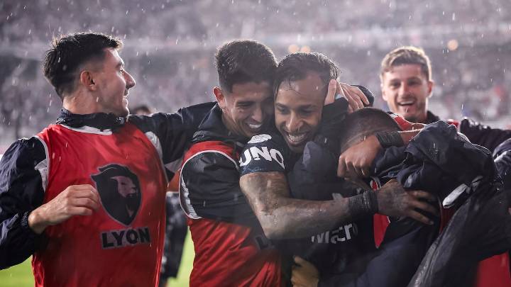 Con este gol, Sebastián Villa fue héroe en Independiente Rivadavia: título histórico en Copa Argentina