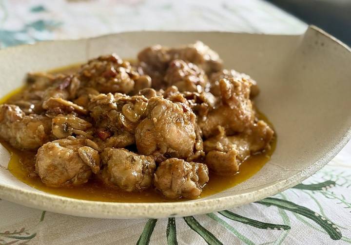La receta definitiva del estofado de pollo estilo 'bourguignon'