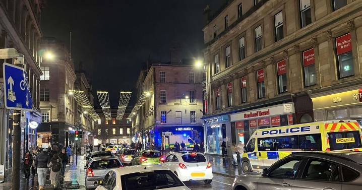Police rush to Glasgow 'disorder' as two young men arrested in city centre
