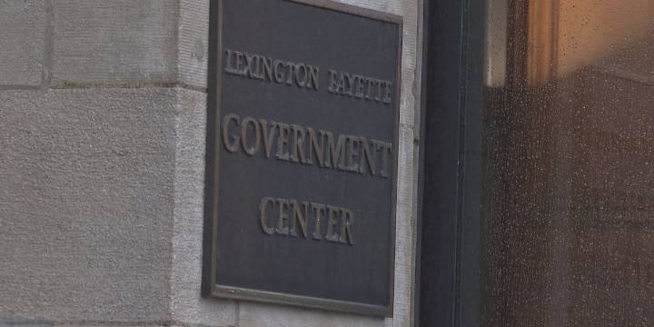 Residents express concerns over new Lexington city hall building