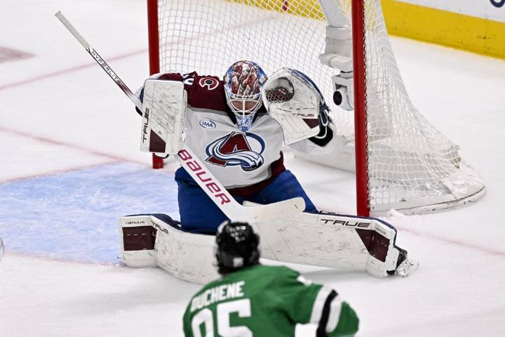 Deadspin | Avs' Mackenzie Blackwood expected to make season debut vs. Sharks