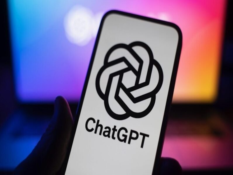 ¿Usas ChatGPT para trabajar? Ten cuidado y revisa las respuestas antes de darlas por correctas