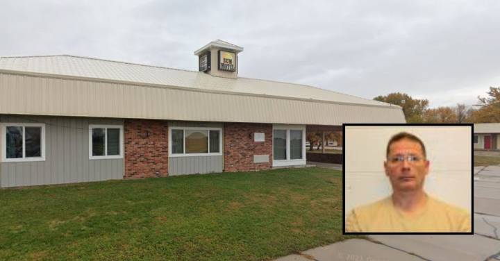 Man beats victim with hammer until it breaks, then hits him with a fire extinguisher: Cops