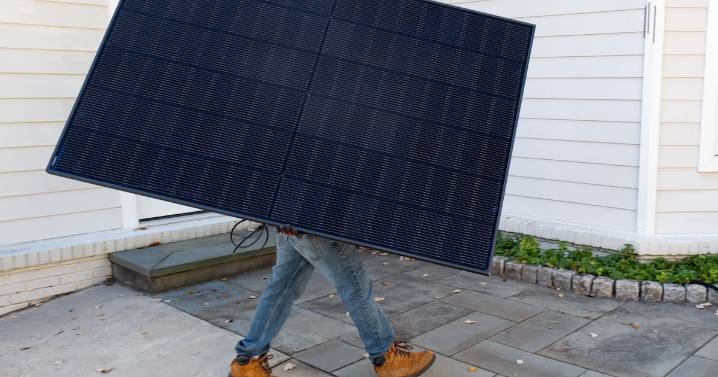 With some solar power tax breaks expiring, Georgians rush to catch the sun