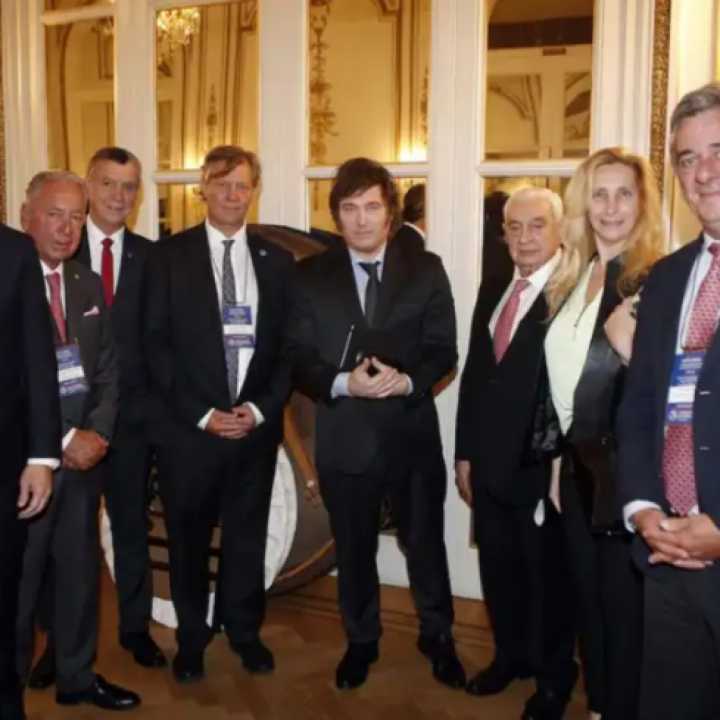 El sector privado se acomodó a un dólar a $1500, aunque exige más competitividad