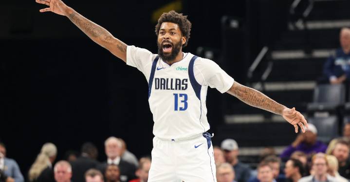 Mavericks pick up desperate 111-105 win against Wizards