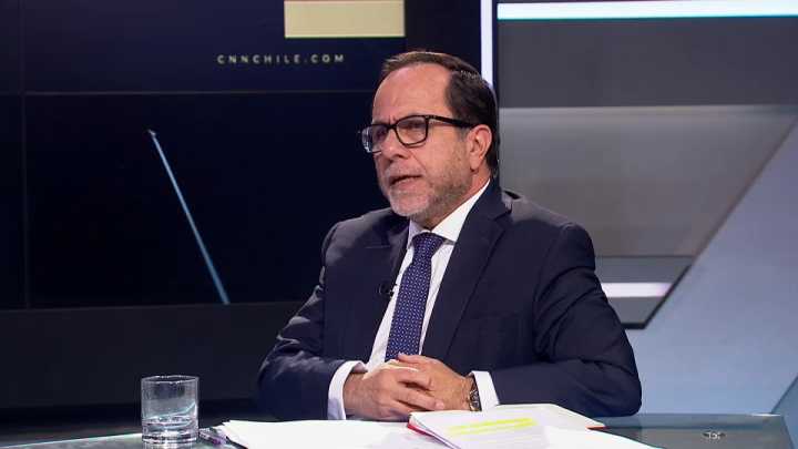 Presidente del Colegio de Abogados afirma que Corte Suprema debe abrir cuaderno de remoción contra ministro Simpertigue