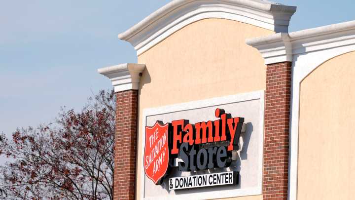 Bargain-hunting holiday shoppers turning to Augusta thrift stores