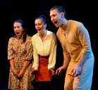 Se presenta todos los sábados de noviembre "Debe ser el humo" en el Teatro La Cochera