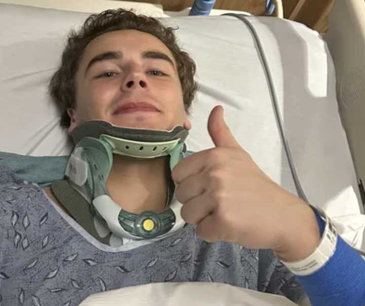 Maplewood pro hockey player suffers serious spine injury