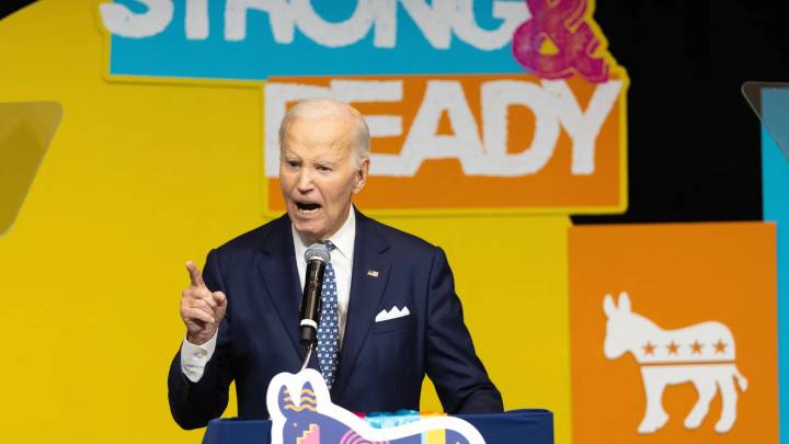 Joe Biden arremete contra Trump por sus obras en la Casa Blanca: "¿Quién demonios se cree que es?"