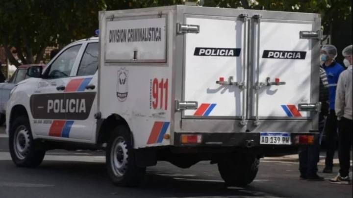 Murió una persona tras un violento choque entre una moto y un auto