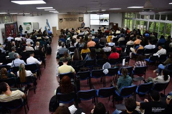 UNNE! Con 300 participantes comenzó el Encuentro Nacional de Restauración Ecológica