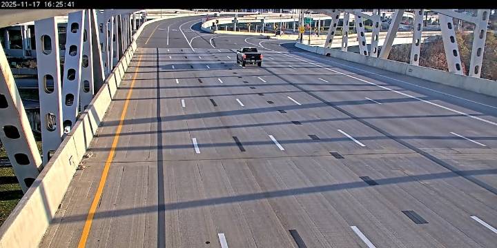 Ramp from I-65 South to I-64 West in Louisville to be closed through mid