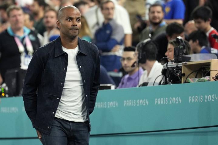 Deadspin | Ex-NBA great Tony Parker to fulfill father's dream, coach France's 17U team