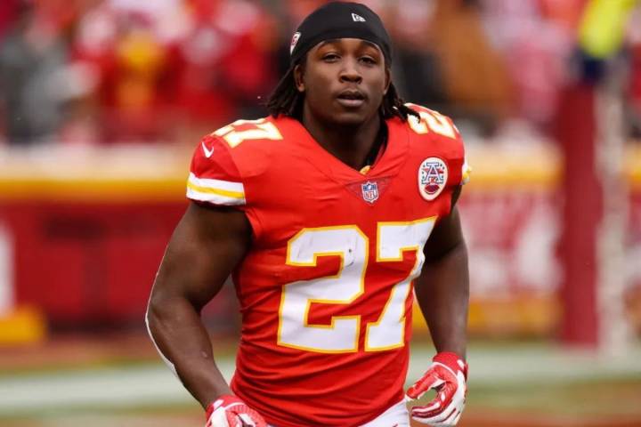 Kareem Hunt Proud of Dirty Job for Andy Reid Despite Mood Shift in Patrick Mahomes’ Locker Room Kareem Hunt’s dirty work looks necessary for the Kansas City Chiefs playoff push as they rebound from De