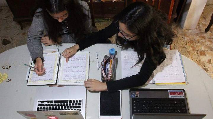 Prepa en línea con la SEP, requisitos y cómo inscribirse para terminarla en 2 años y 6 meses