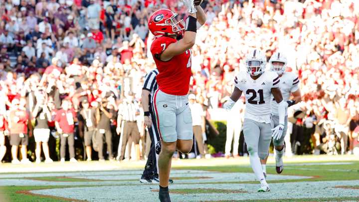 Lawson Luckie injury update: Georgia football TE exits with injury