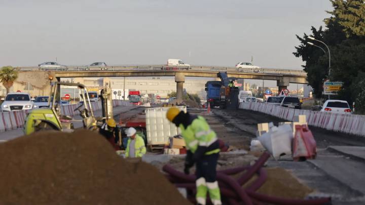 La rotura de una tubería en la carretera de Logroño deja sin agua a Utebo, Casetas y Garrapinillos