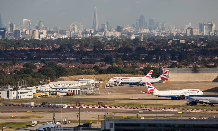 M25 chaos for years as government backs £33bn plan to move London ring road to build Heathrow third runway