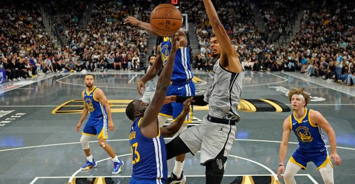 Highlights: Spurs lose heartbreaker despite Fox & Wemby combining for 50