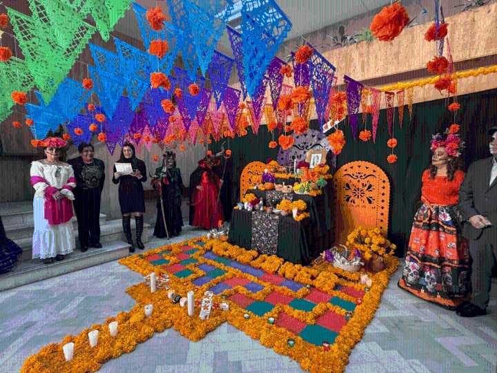 Oficialía Mayor impulsa tradiciones con concurso de altares 2025
