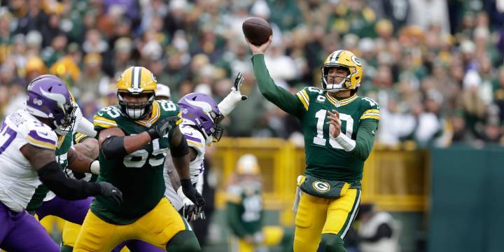 Lions and Packers match up on Thanksgiving with much at stake in NFC North and NFL playoff picture