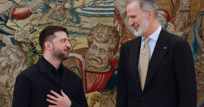 El Rey reafirma a Zelenski todo el apoyo español a Ucrania por el tiempo que sea necesario