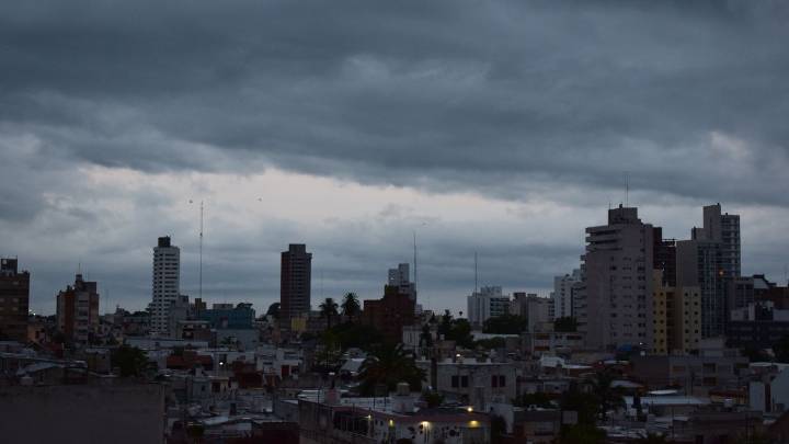 Hay alerta amarilla por tormentas fuertes para esta noche