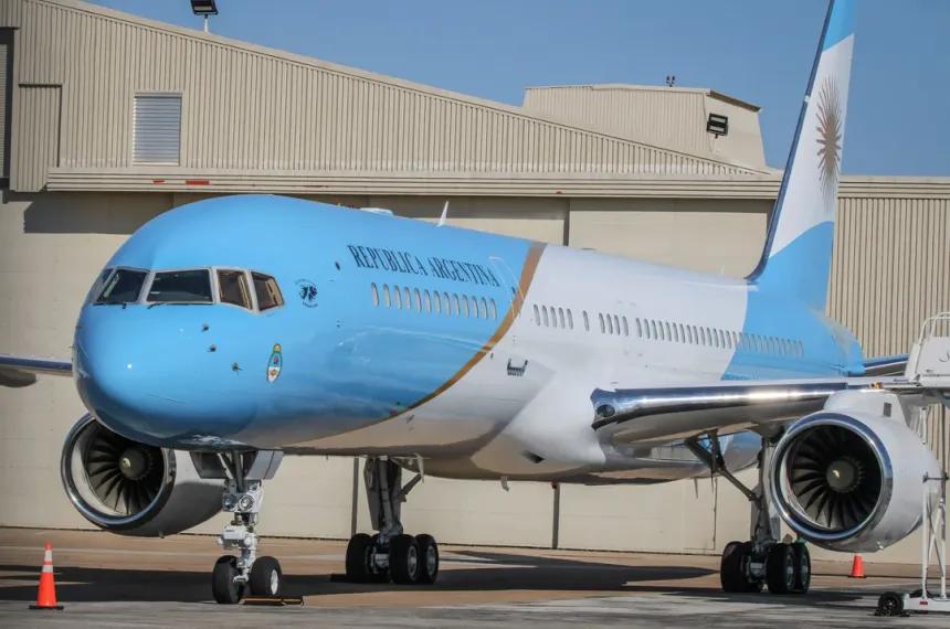 Milei ya vuela rumbo a Miami para ir al American Business Forum