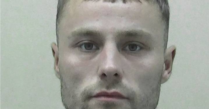 North East brute tried to strangle girlfriend then hit her with her own hand