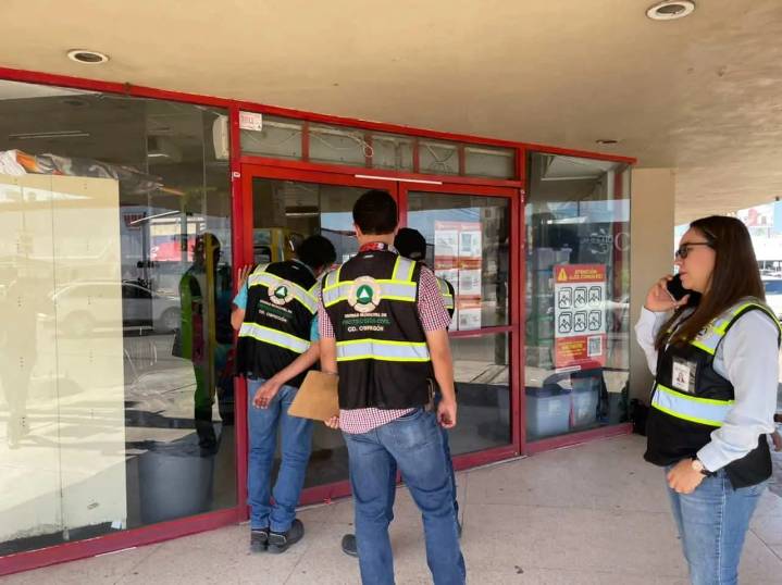 Protección Civil suspende tiendas Waldos de Ciudad Obregón