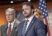 CIA alertó por “comportamiento inapropiado” del congresista Dan Crenshaw durante visita oficial a México