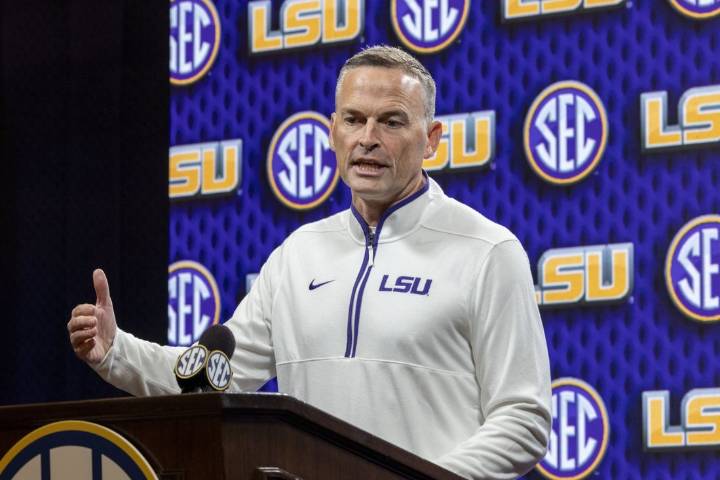 Deadspin | Max Mackinnon, LSU trounce Tarleton State in opener