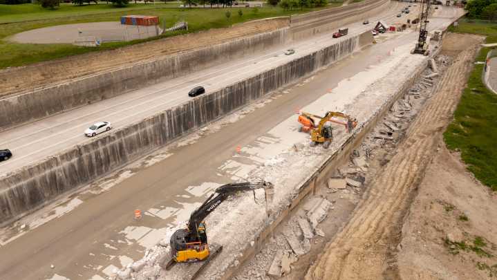 Two-year I-696 reconstruction project in Oakland Co. reaches halfway point