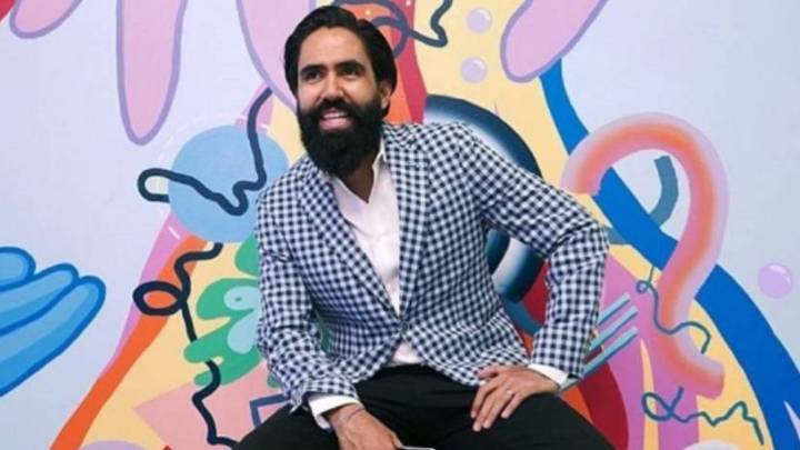 El escritor & conferencista Carlos Muñoz, se vuelve tendencia con “Nodo”