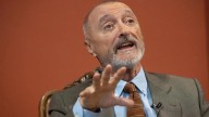 Pérez-Reverte aplaude la miniserie española del momento: "Enorme, impresionante"