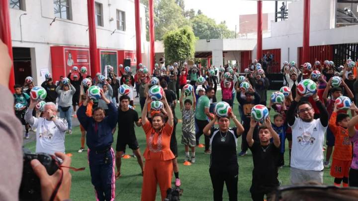 Brugada arranca ensayos para la Clase de Fútbol más grande del Mundo