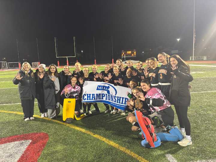 No. 1 Uxbridge field hockey wins 5th straight state title, blanks Sandwich for Div. III crown