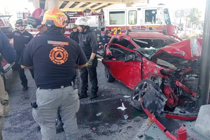 Joven se debate entre la vida y la muerte tras choque con unidad de la Ministerial, en Nuevo León