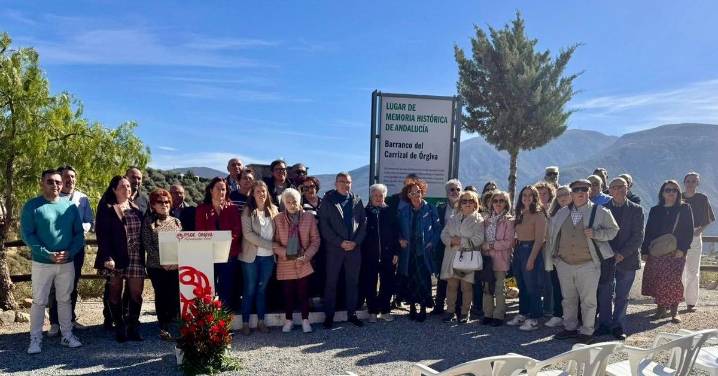 El PSOE defiende en Órgiva que mantener la memoria es esencial para una democracia sana