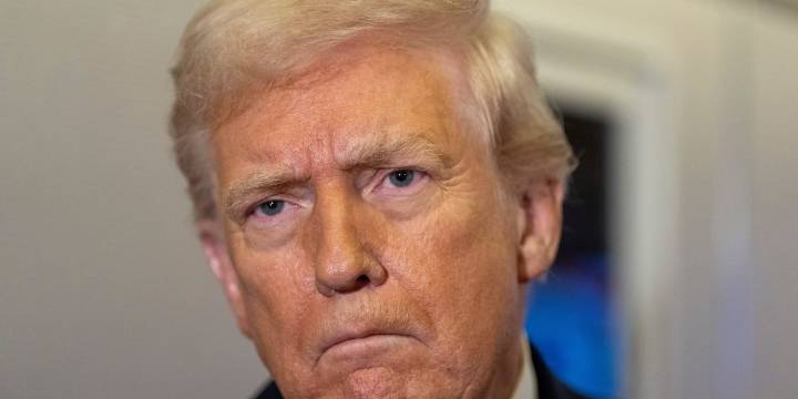 Trump says South Africa is not welcome at the next G20 Summit in Miami—’and we are going to stop all payments and subsidies to them’