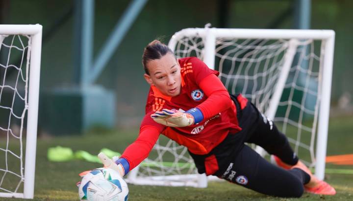 Christiane Endler encabeza la nómina de Roja femenina para la segunda fecha doble de la Liga de Naciones