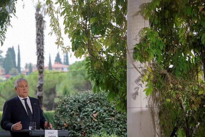 Italy urges US to unlock pay for military base workers amid shutdown