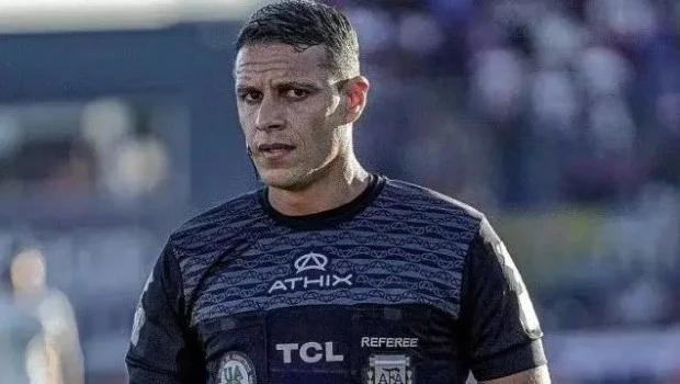 Lamentable: el árbitro Andrés Gariano amenazó con golpear al técnico de Huracán