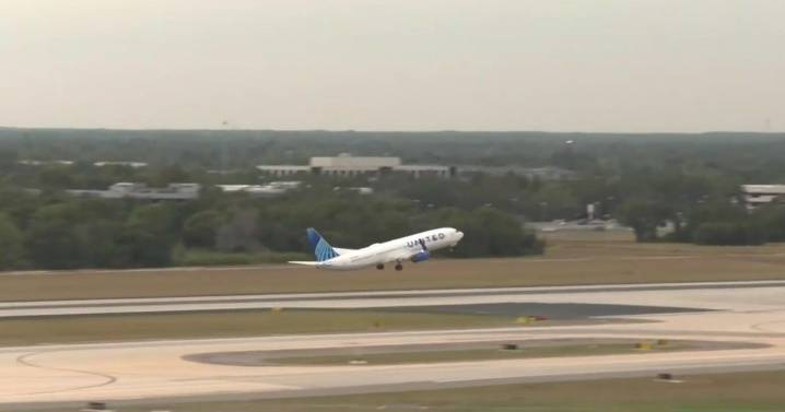 Thanksgiving travel at risk: Government shutdown sparks 30,000 flight delays, 7,000 cancellations