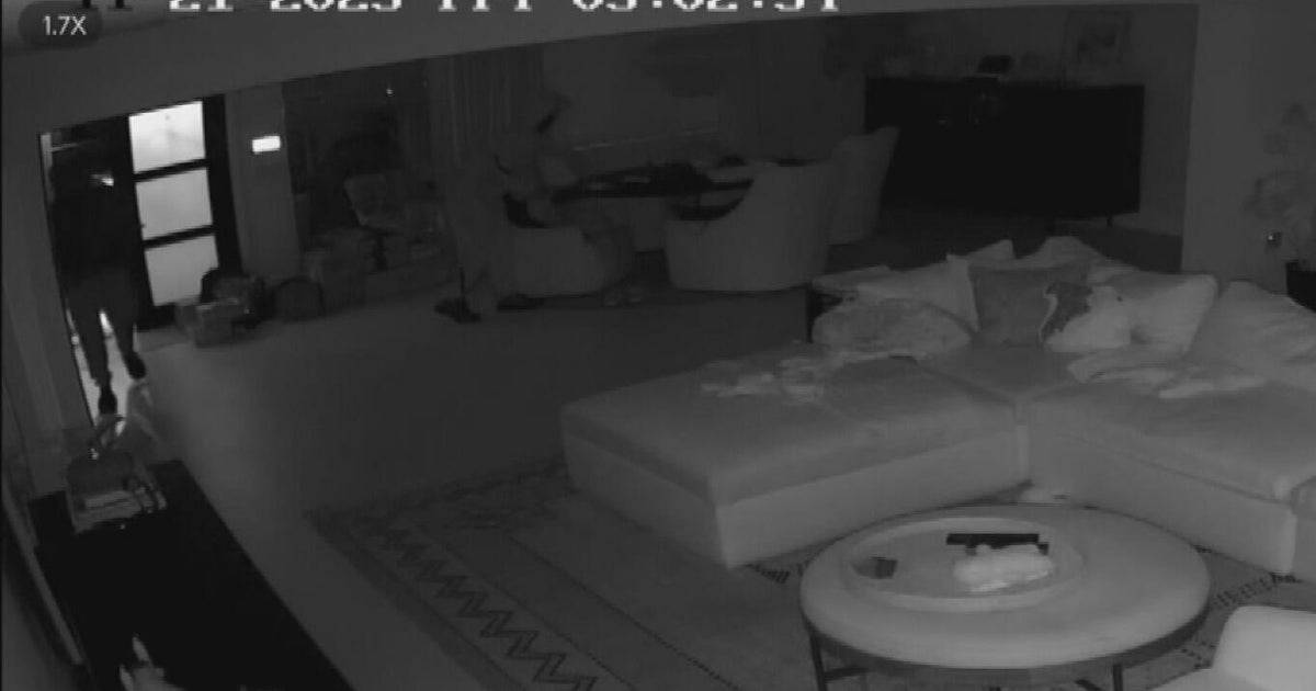 Robbers steal Porsche, enter children's rooms in Miami Lakes home invasion